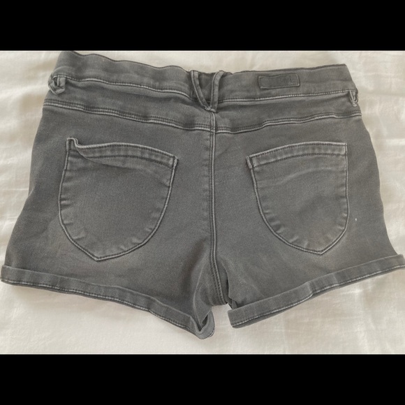 Grey shorts!! - Picture 3 of 3